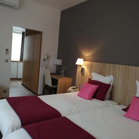 Logis Notre-dame De Bonne Fontaine Hotel