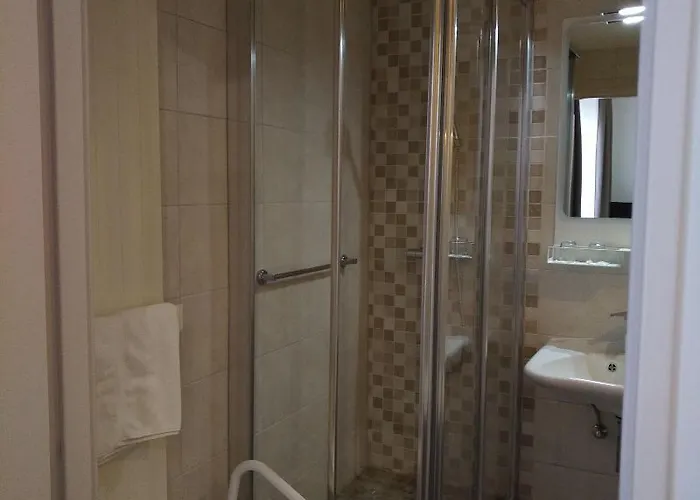 Hotel Logis Notre-dame De Bonne Fontaine