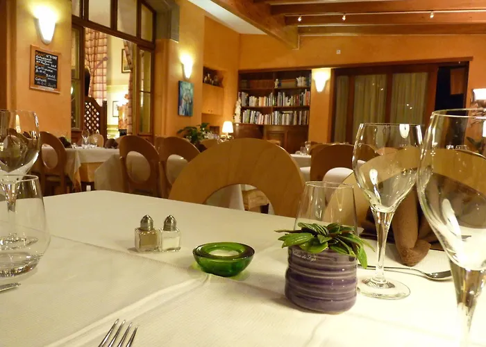 Hotel Logis Notre-dame De Bonne Fontaine 3*